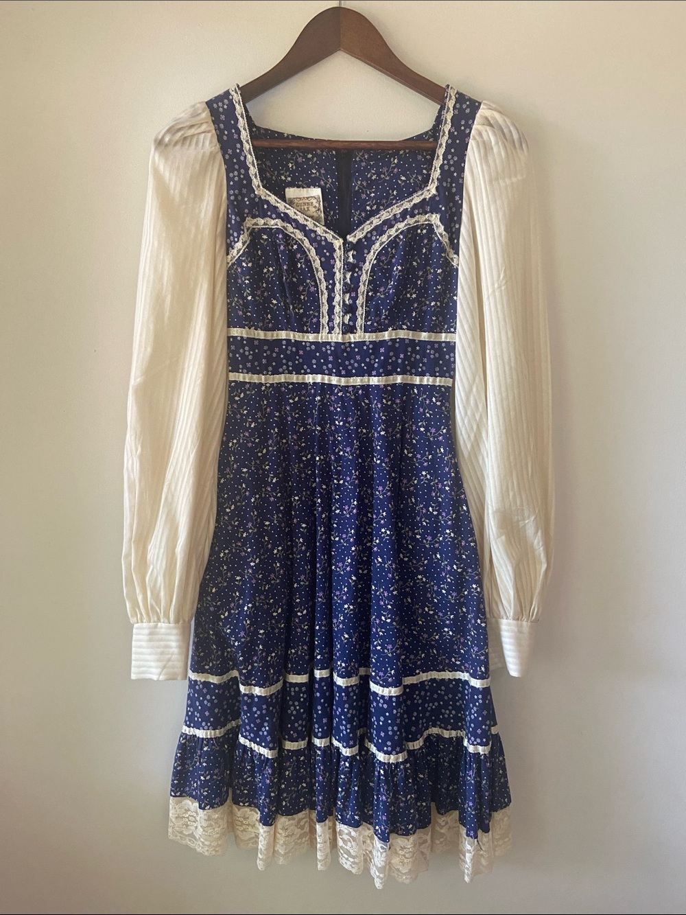 Gunne Sax Navy Floral Dress with Ivory Lace Trim XXS